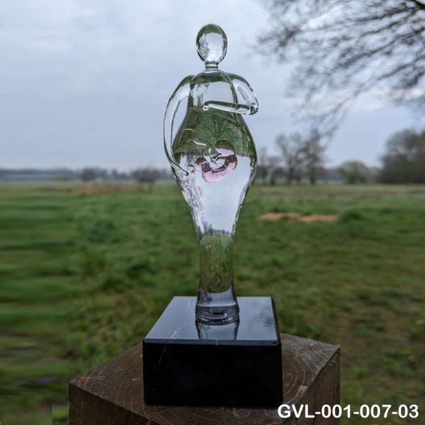 Zwangere vrouw in verschillende variaties - Afbeelding 3